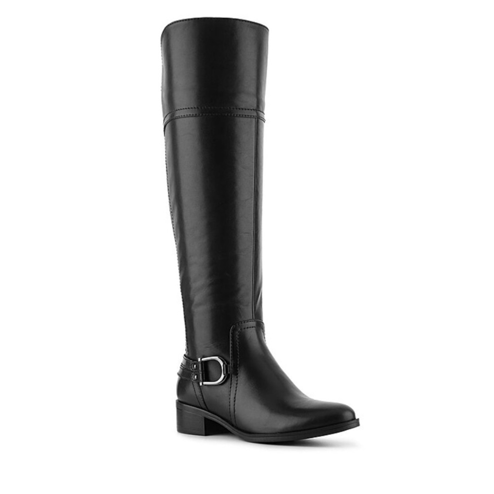 “Vicky” boot by Audrey Brooke